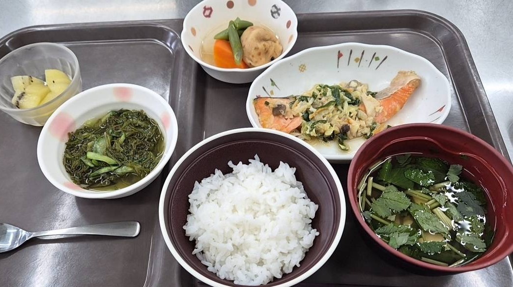 月曜 昼食